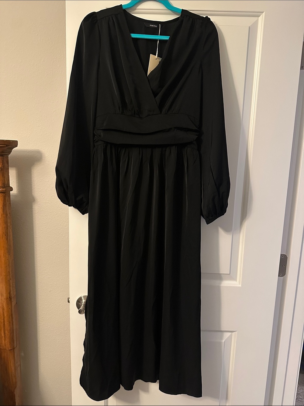 Everlane Black Long Sleeve V-Neck Maxi Dress with Gathered Waist